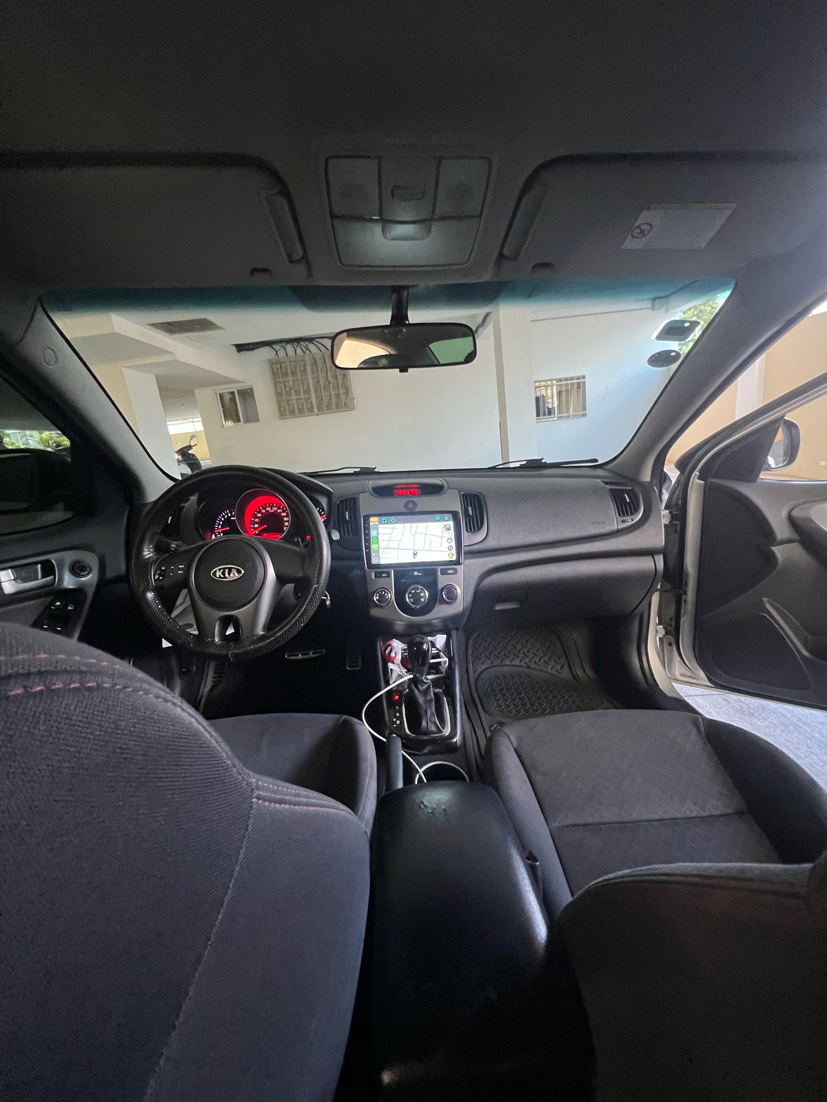 carros - KIA CERATO  4
