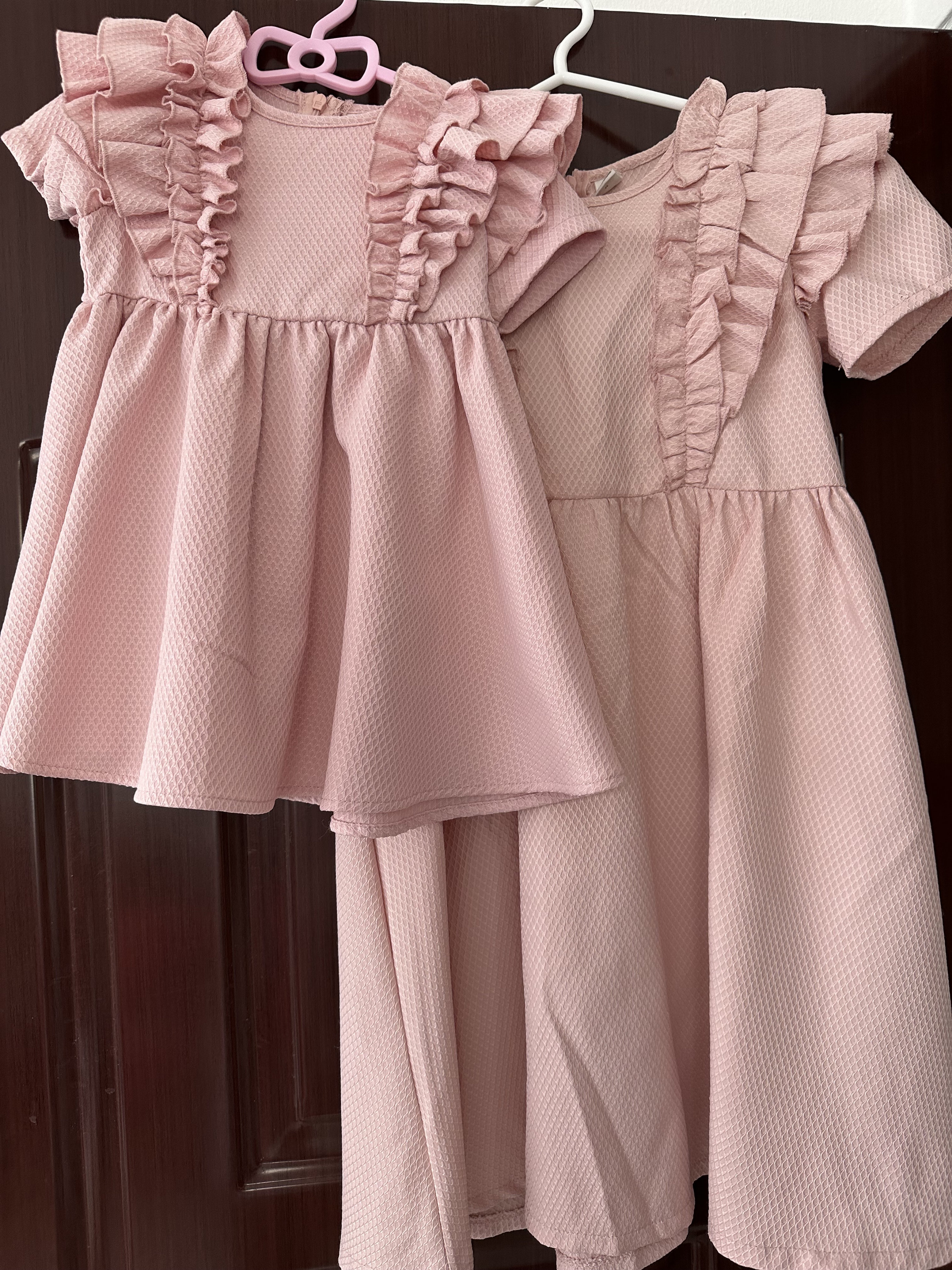 ropa y zapatos - Vestidos de niñas  a la venta 1