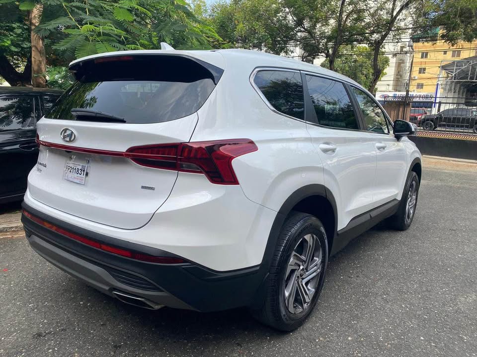 jeepetas y camionetas - Hyundai Santa Fe SE 2023 1