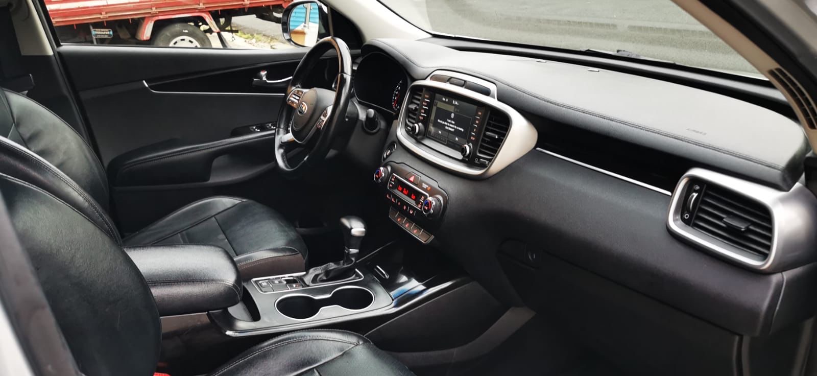 jeepetas y camionetas - KIA SORENTO EX 2019 -negociable- 3
