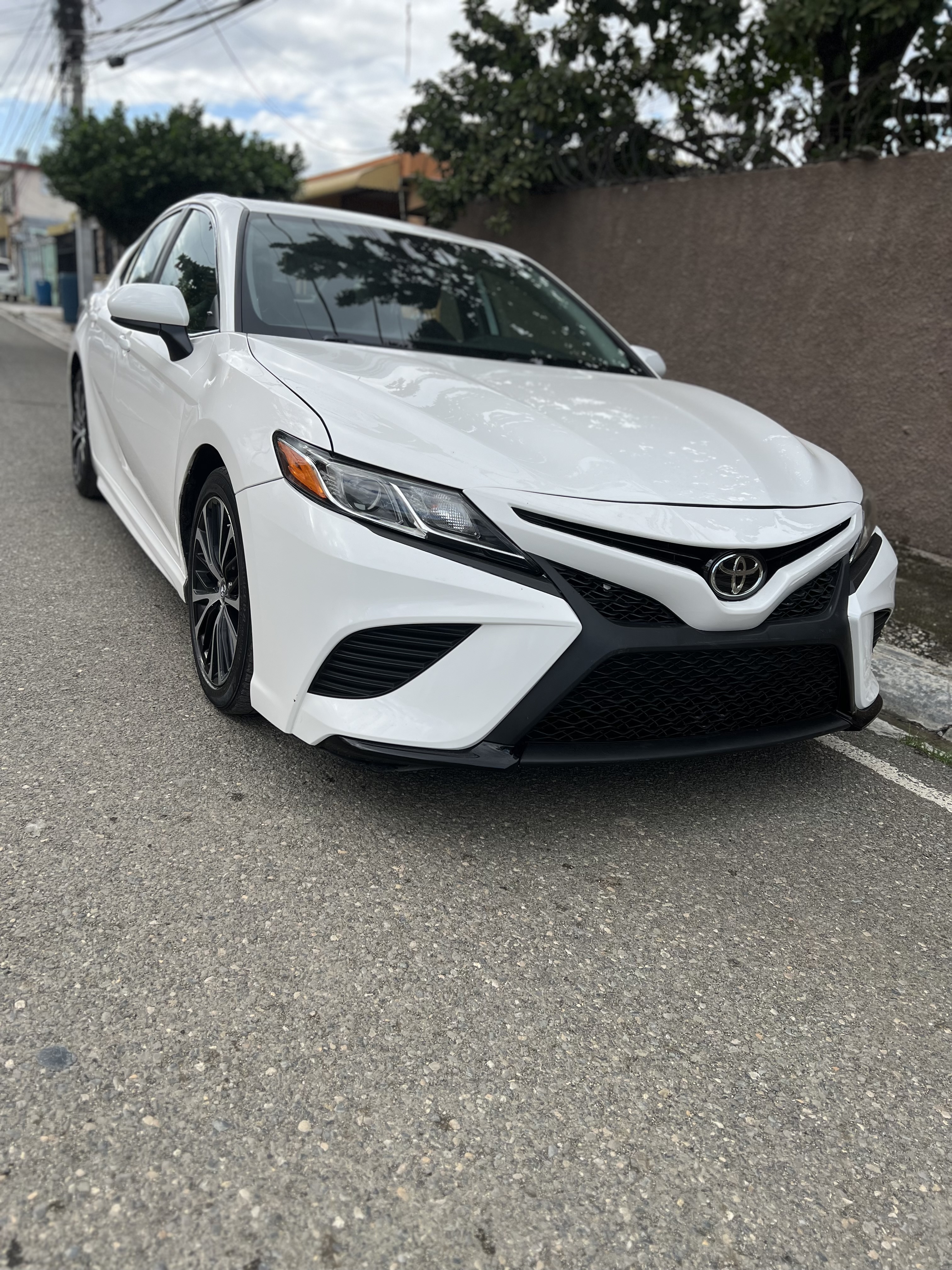 carros - Se vende Camry SE 2019 CLEAN CAR FAX 2