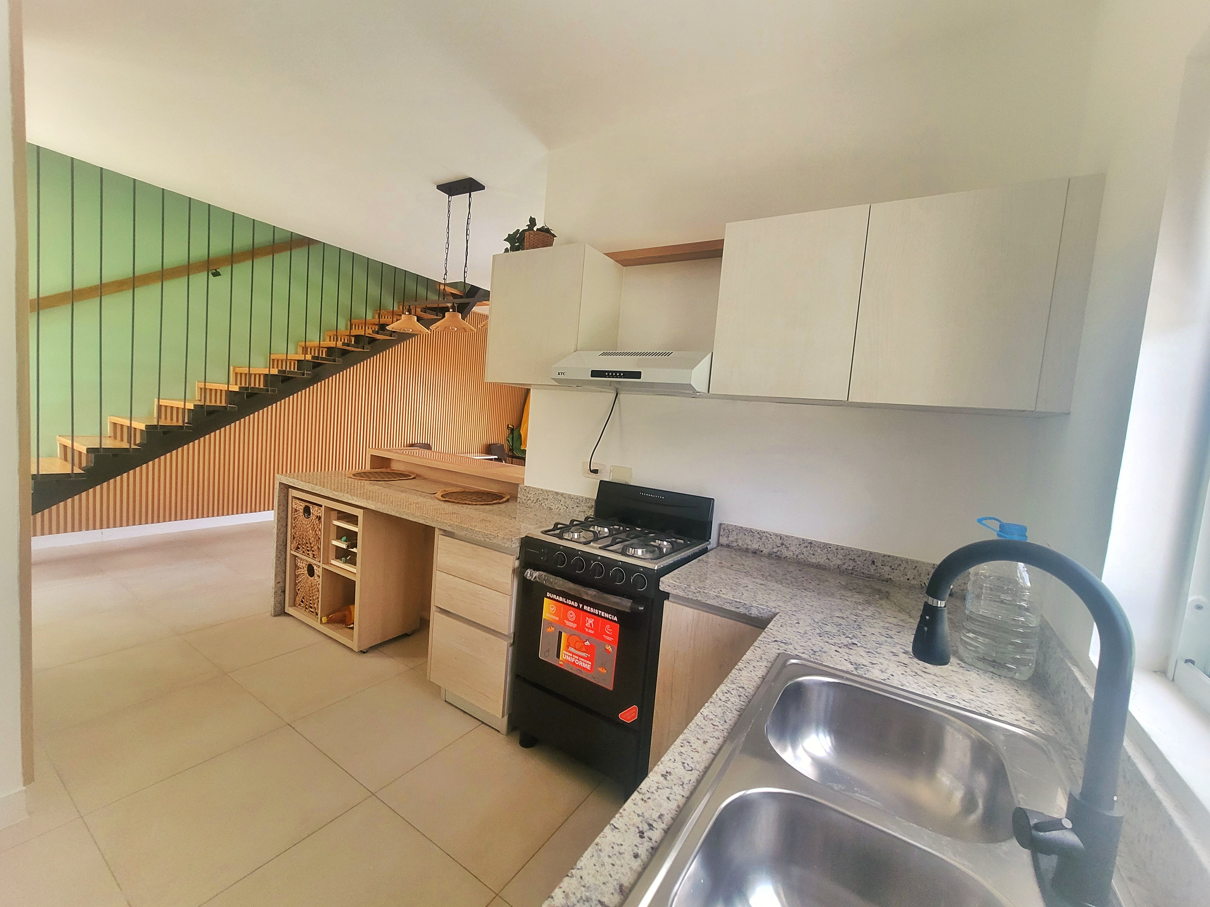 casas - HERMOSA VILLA A ESTRENAR CON JACUZZI 9