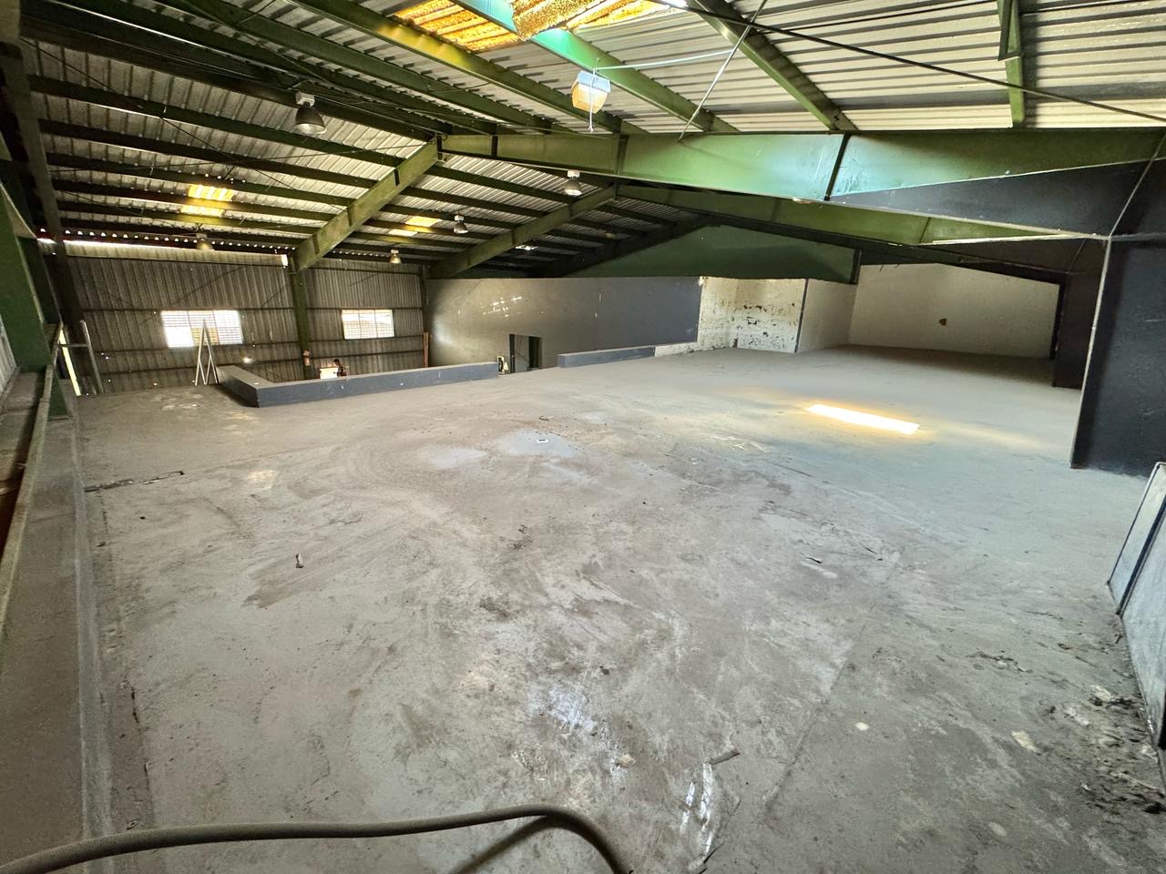 oficinas y locales comerciales - Terreno con Naves en Alquiler AUTOPISTA DUARTE USD 5