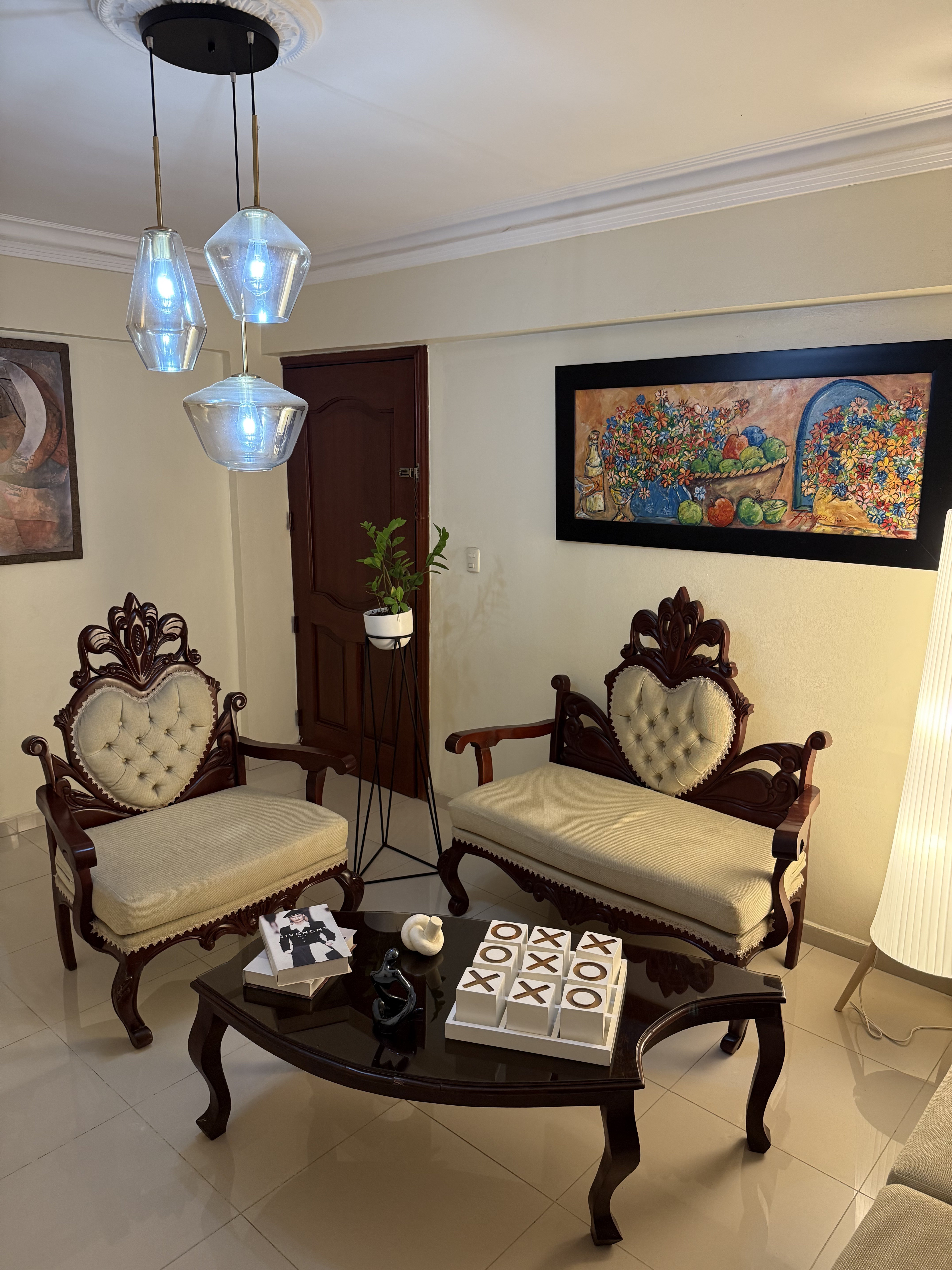 muebles y colchones - VENTA DE JUEGO DE MUEBLES EN CAOBA, ESTILO LUIS V / $85,000 4