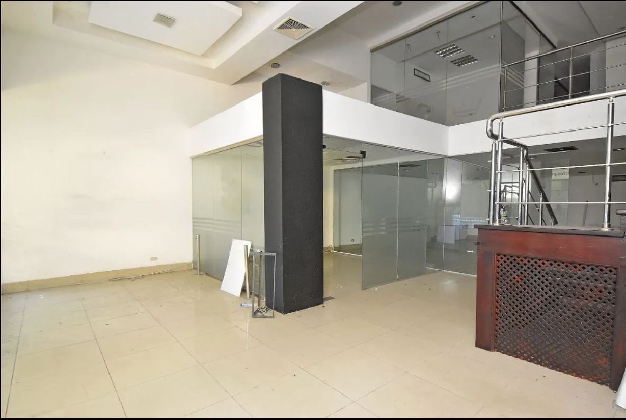 oficinas y locales comerciales - vente de local comercial  en plaza central Santo Domingo Distrito Nacional  1