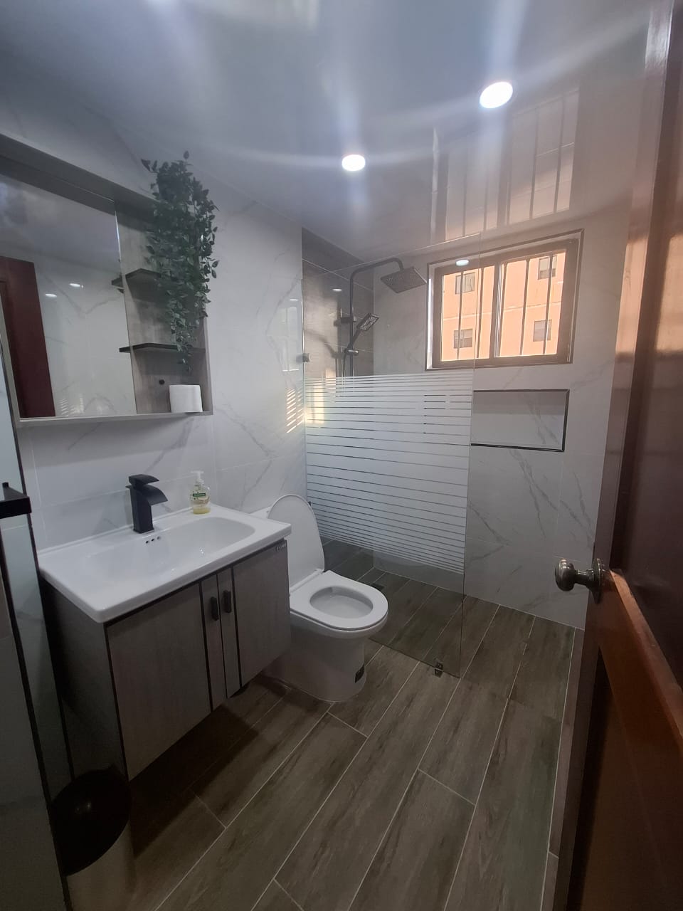 apartamentos - Alquilo apartamento amueblado en Gazcue  1