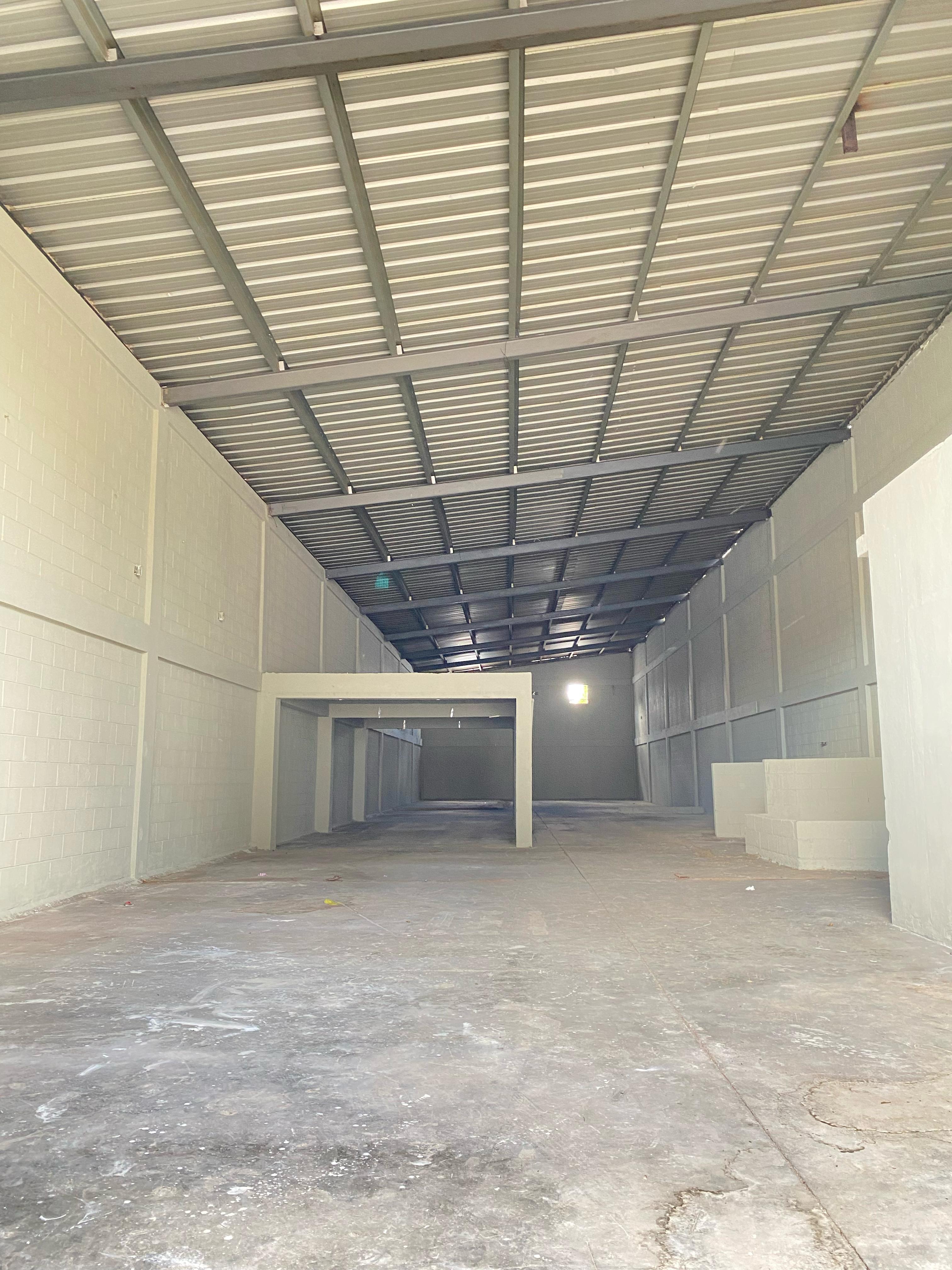 oficinas y locales comerciales - Nave comercial DISPONIBLE  2