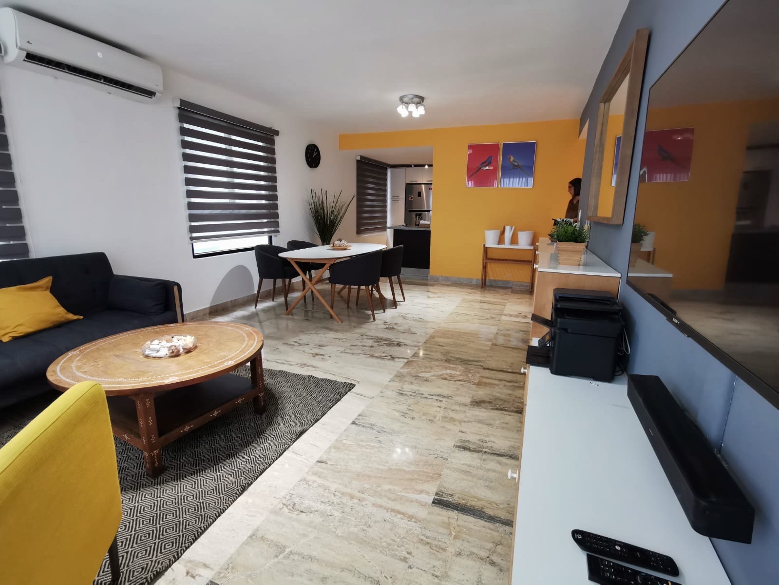 apartamentos - ALQUILER DE APARTAMENTO DE UNA HABITACIÓN AMUEBLADO FULL A PASOS DE LA CHURCHILL 2