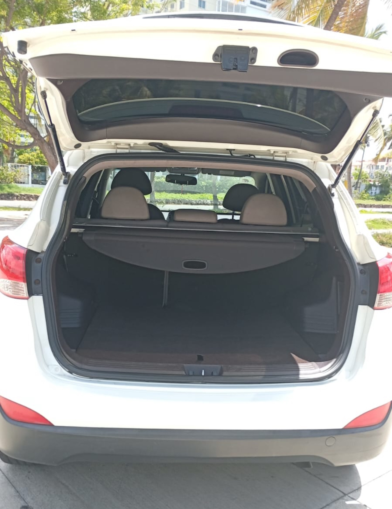 jeepetas y camionetas - HYUNDAI TUCSON BIEN CUIDADA 4