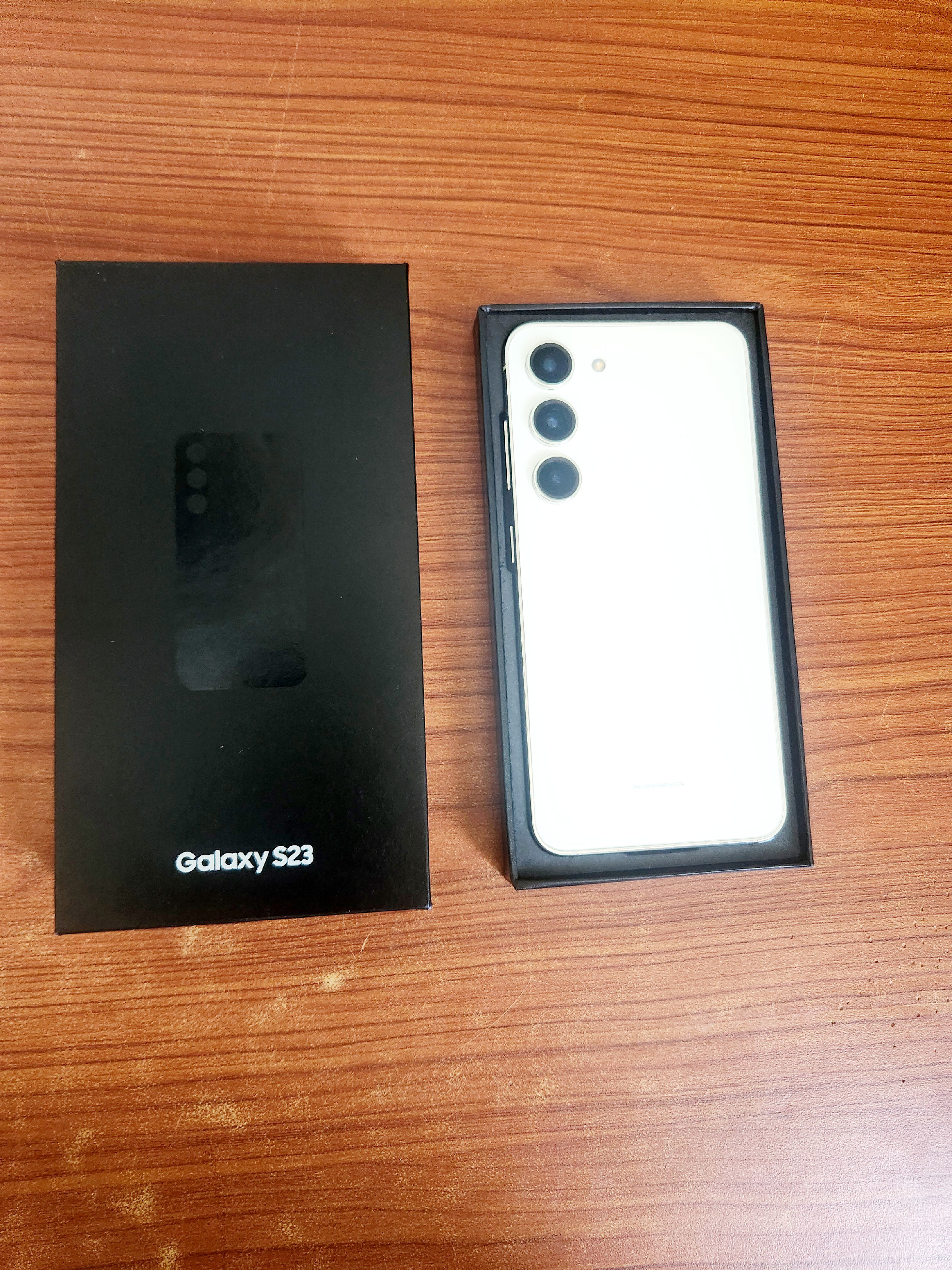 celulares y tabletas - Samsung Galaxy S23 5g Blanco Crema Nuevo (Negosiable), Desbloqueado De Fabrica 0