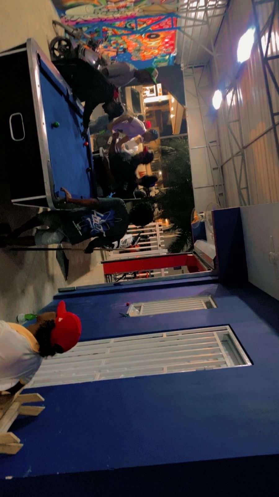 servicios profesionales - se solicita personal para un bar estiló car wash  0