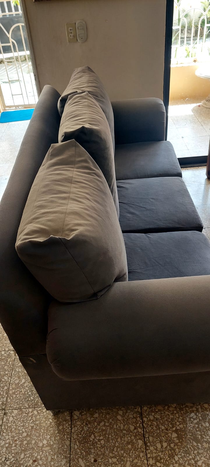 muebles y colchones - Sofa de 3 plazas en buenas condiciones 5