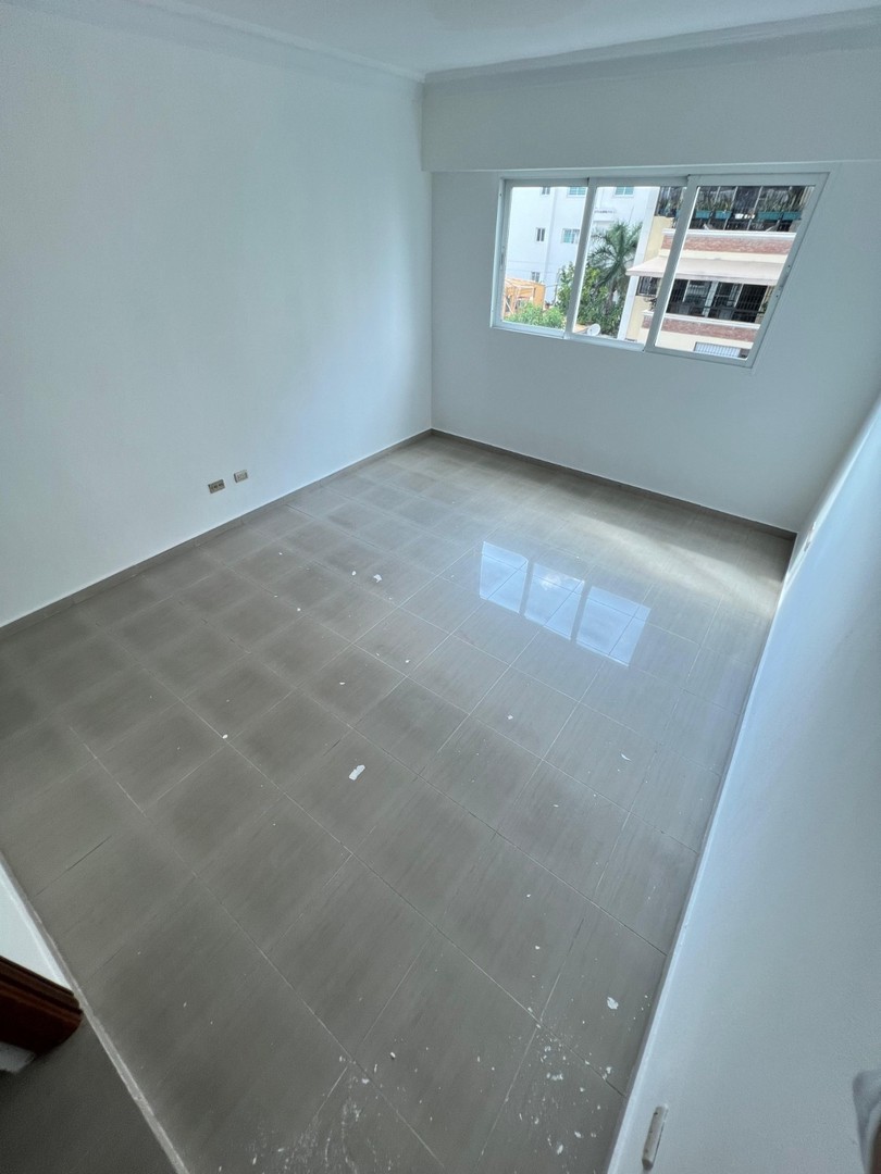 apartamentos - Apartamento en Alquiler, Evaristo Morales
USD900
 6