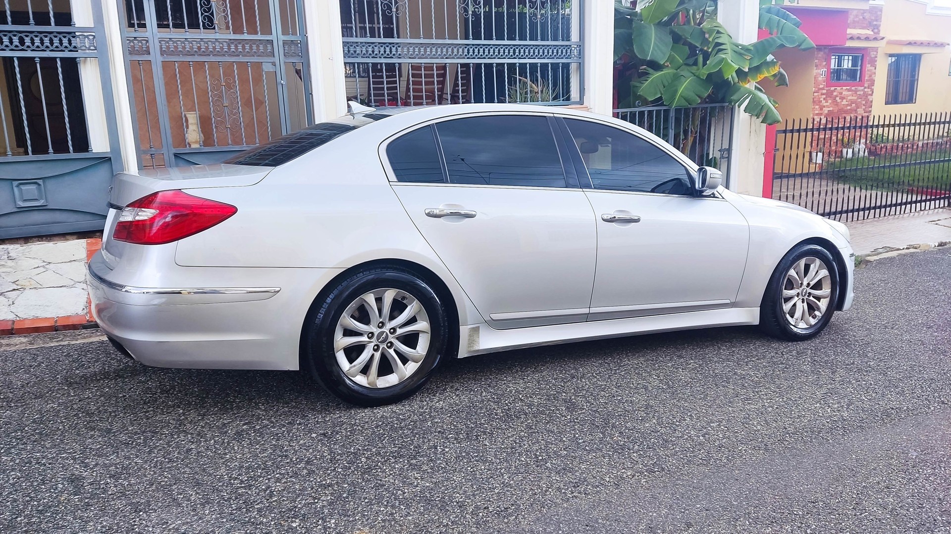 carros - Vendo Hyundai Genesis 2012  5