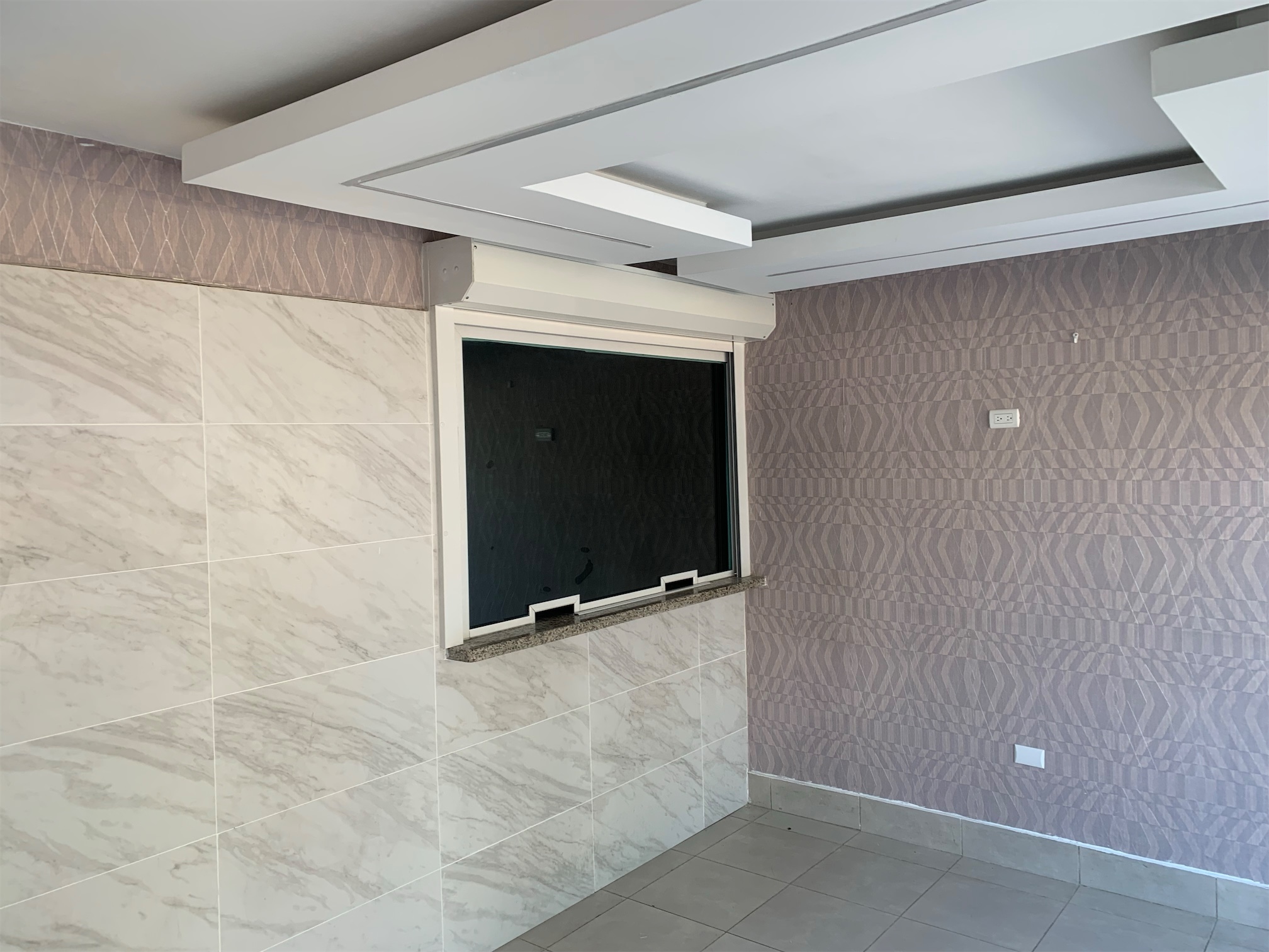 oficinas y locales comerciales - Local con buena visibilidad 5