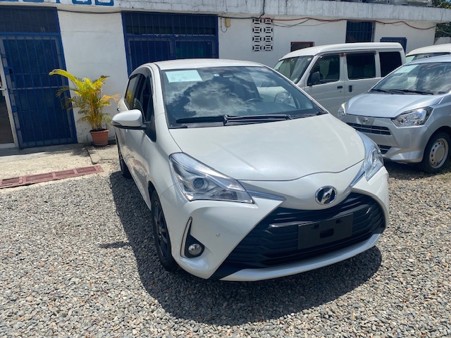 carros - Toyota Vitz 2020 2