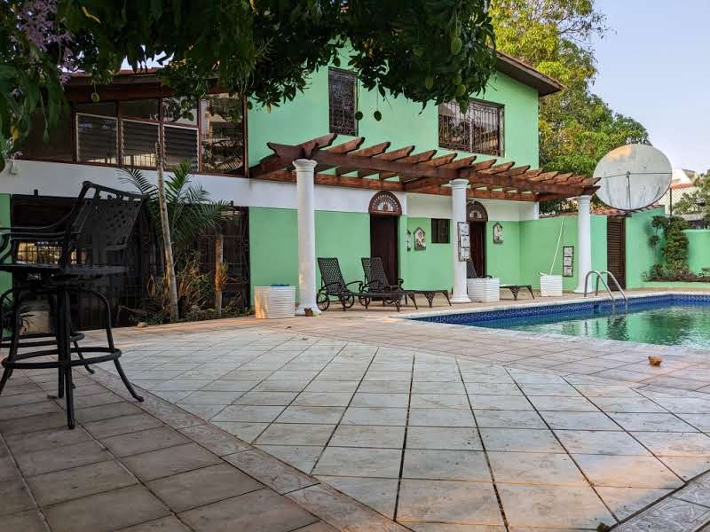 apartamentos - Rento Casa en el millon  3
