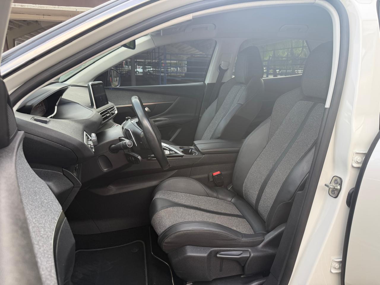 jeepetas y camionetas - Peugeot 3008 Allure 2020 2