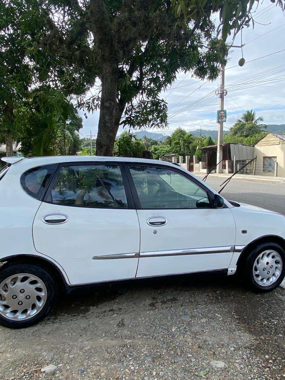 carros - Toyota duet 2002 súper económico negociable  4
