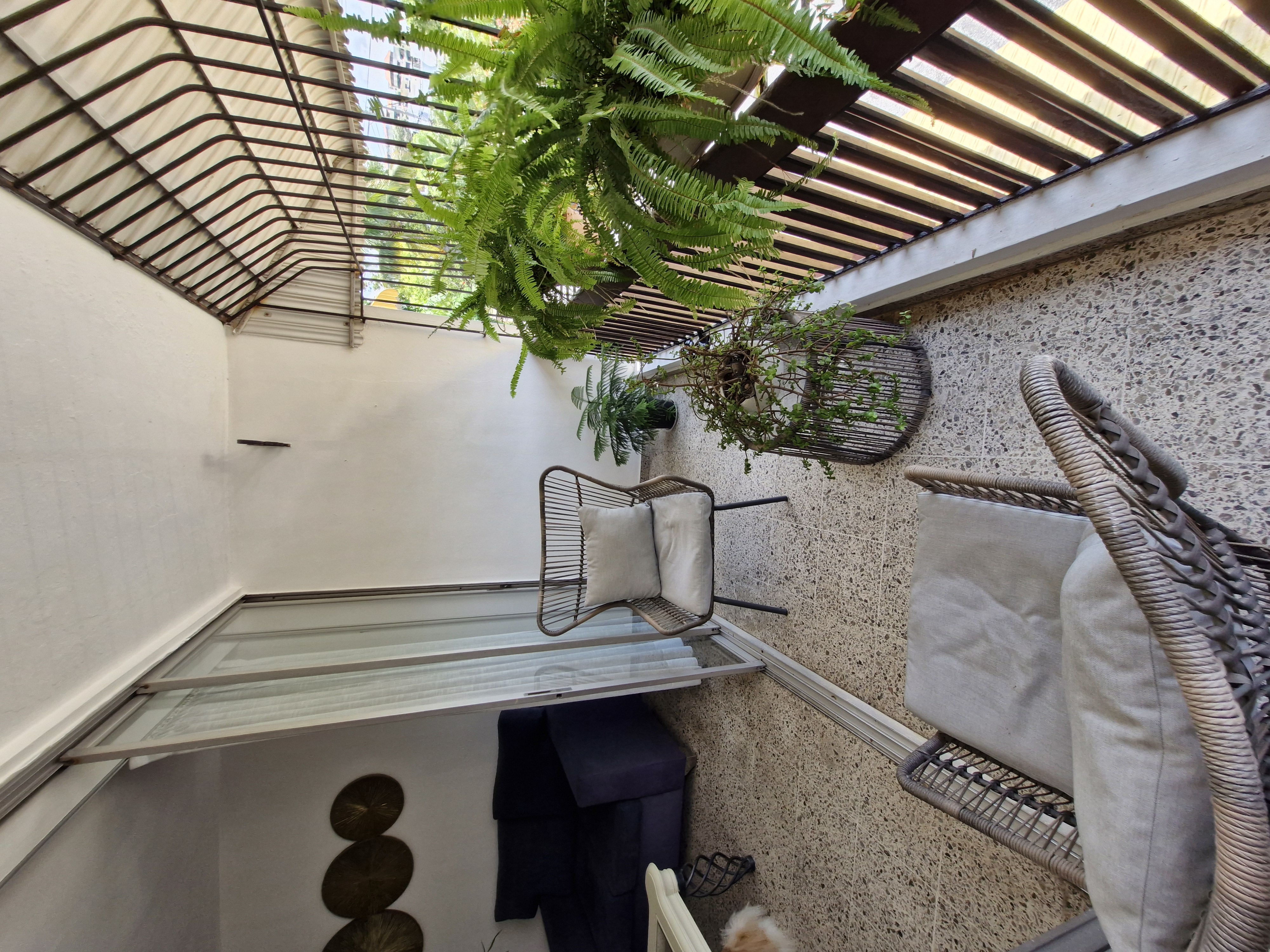 apartamentos - Segundo nivel con terraza en Gazcue 7
