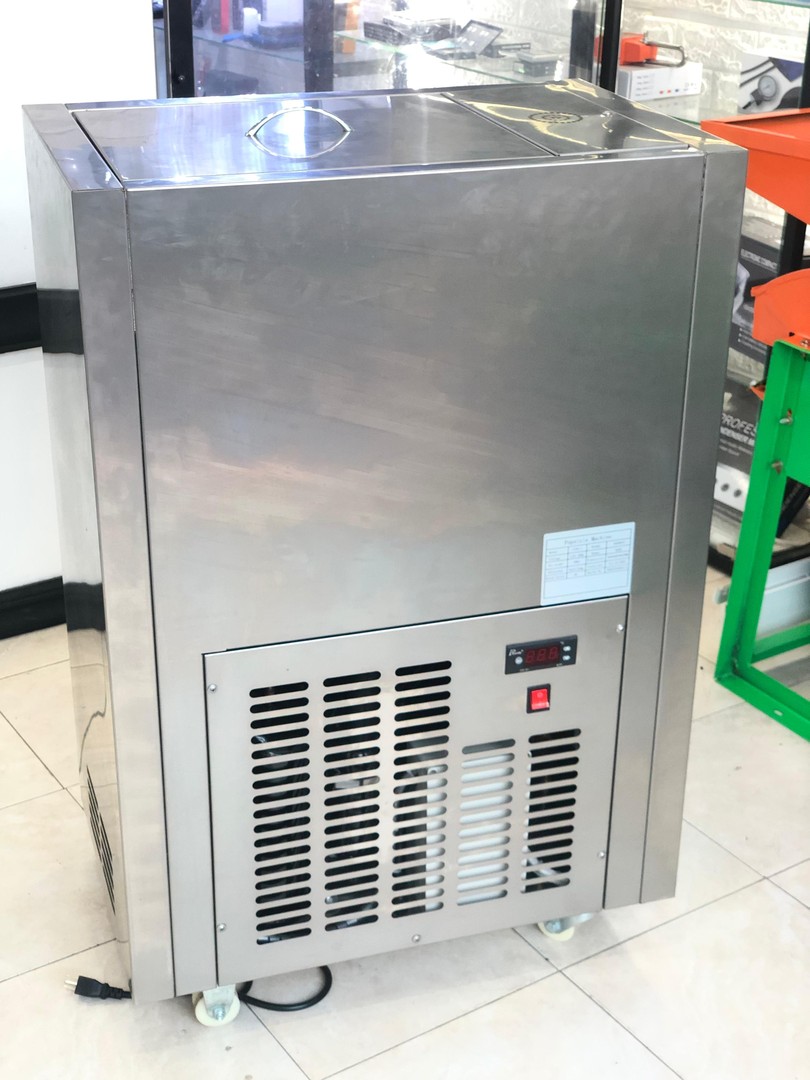 equipos profesionales - Maquina de paletas helado de fruta heladeria heladera acero inoxidable 1