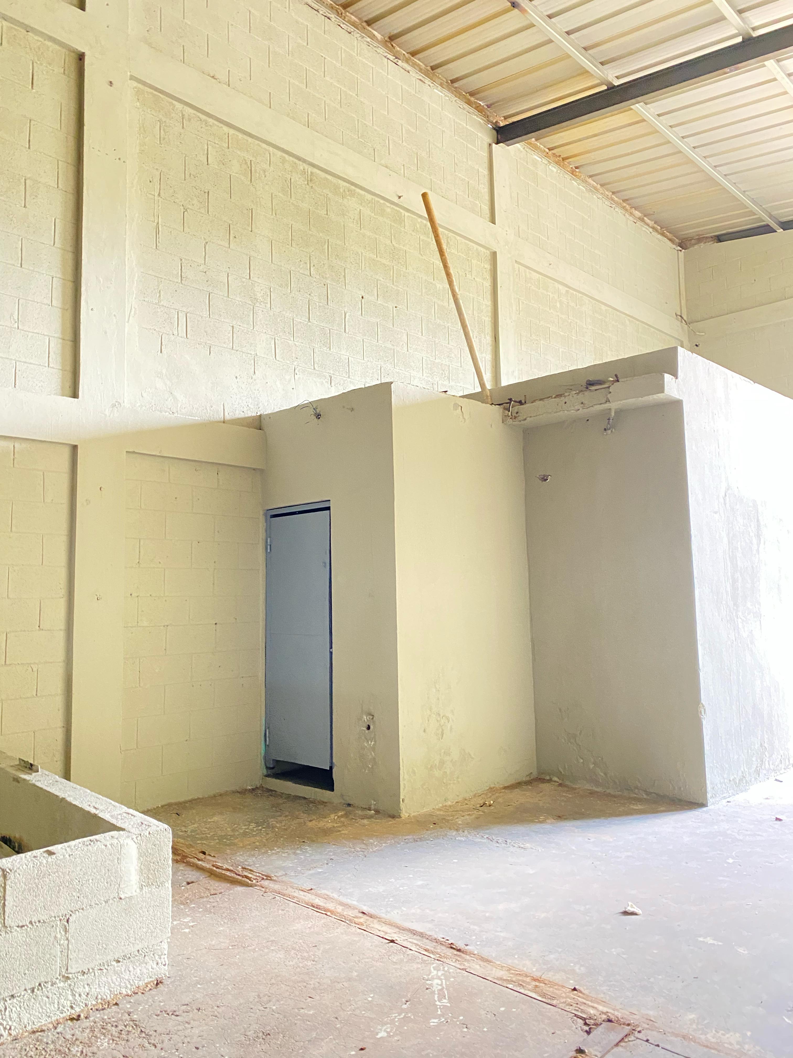 oficinas y locales comerciales - Nave comercial DISPONIBLE  3