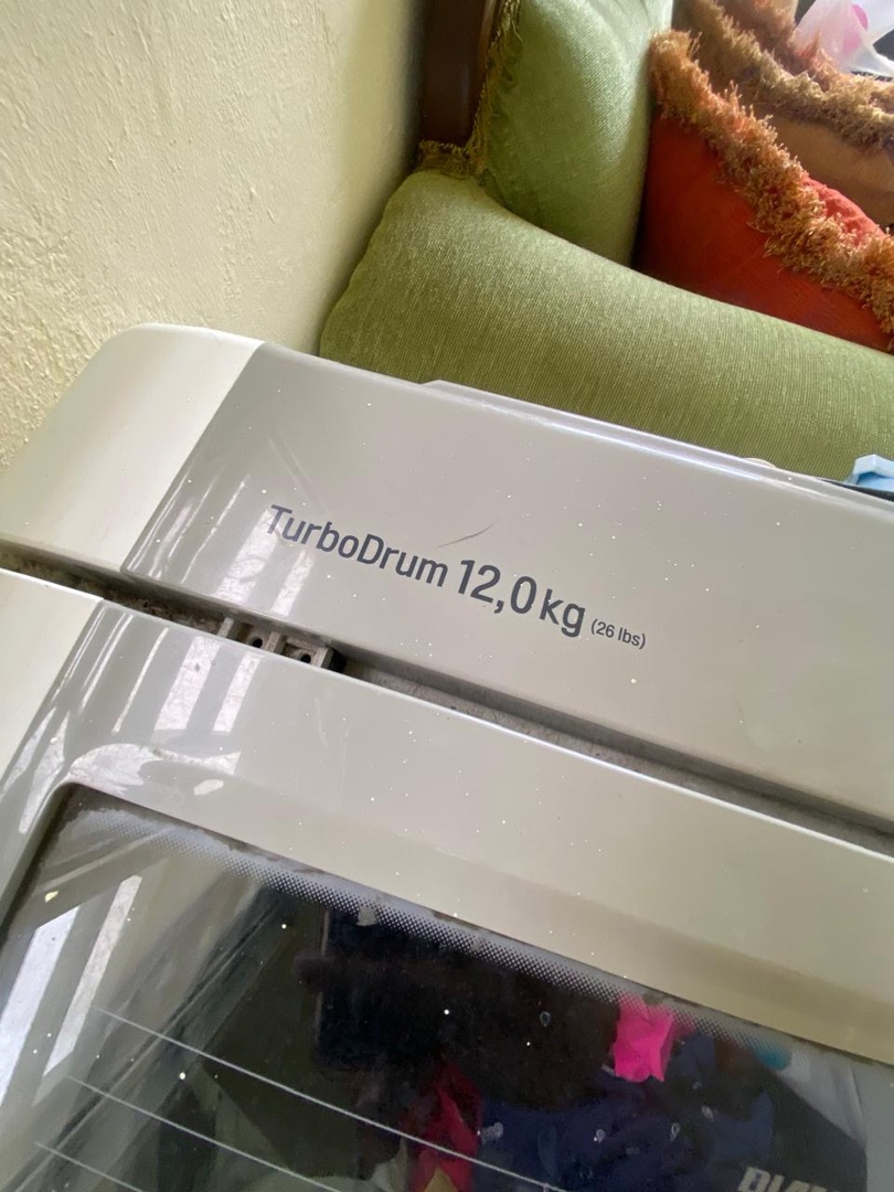 electrodomesticos - Lavadora automática LG en buenas condiciones  0
