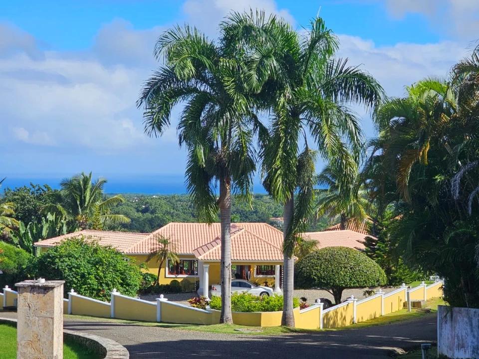 casas - Villa con Vistas Panorámicas al Caribe en Sosúa