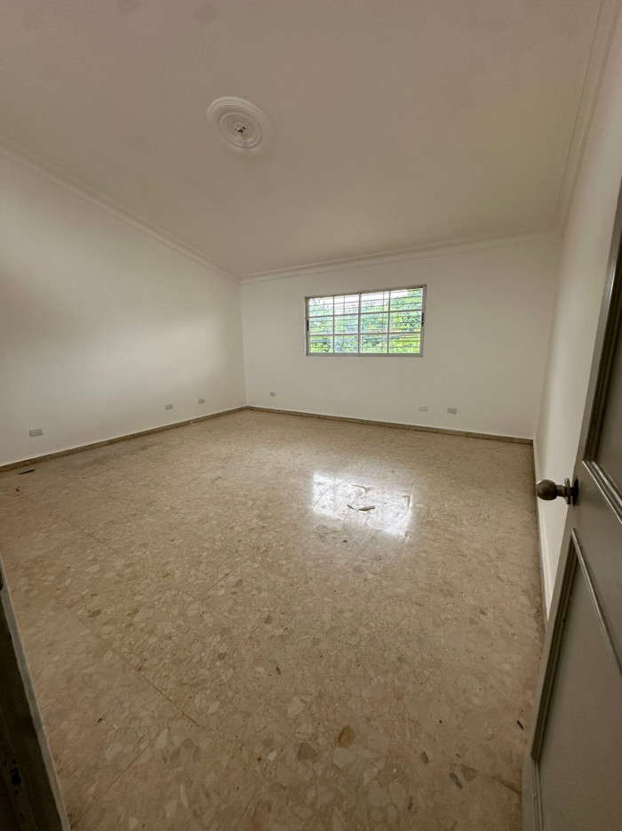 casas - Casa en Alquiler La Castellana Uso Familiar O Come 7