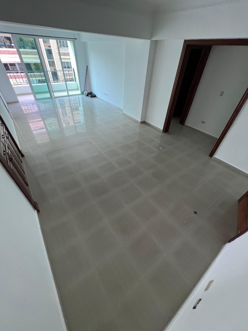 apartamentos - Apartamento en Alquiler, Evaristo Morales
USD900
 7
