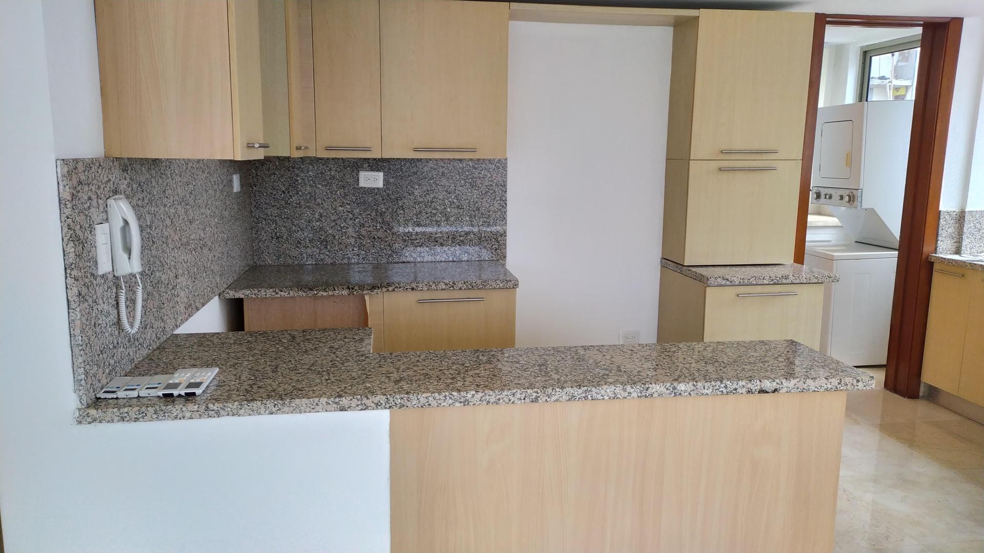 apartamentos - Apartamento con L/B en Piantini 4