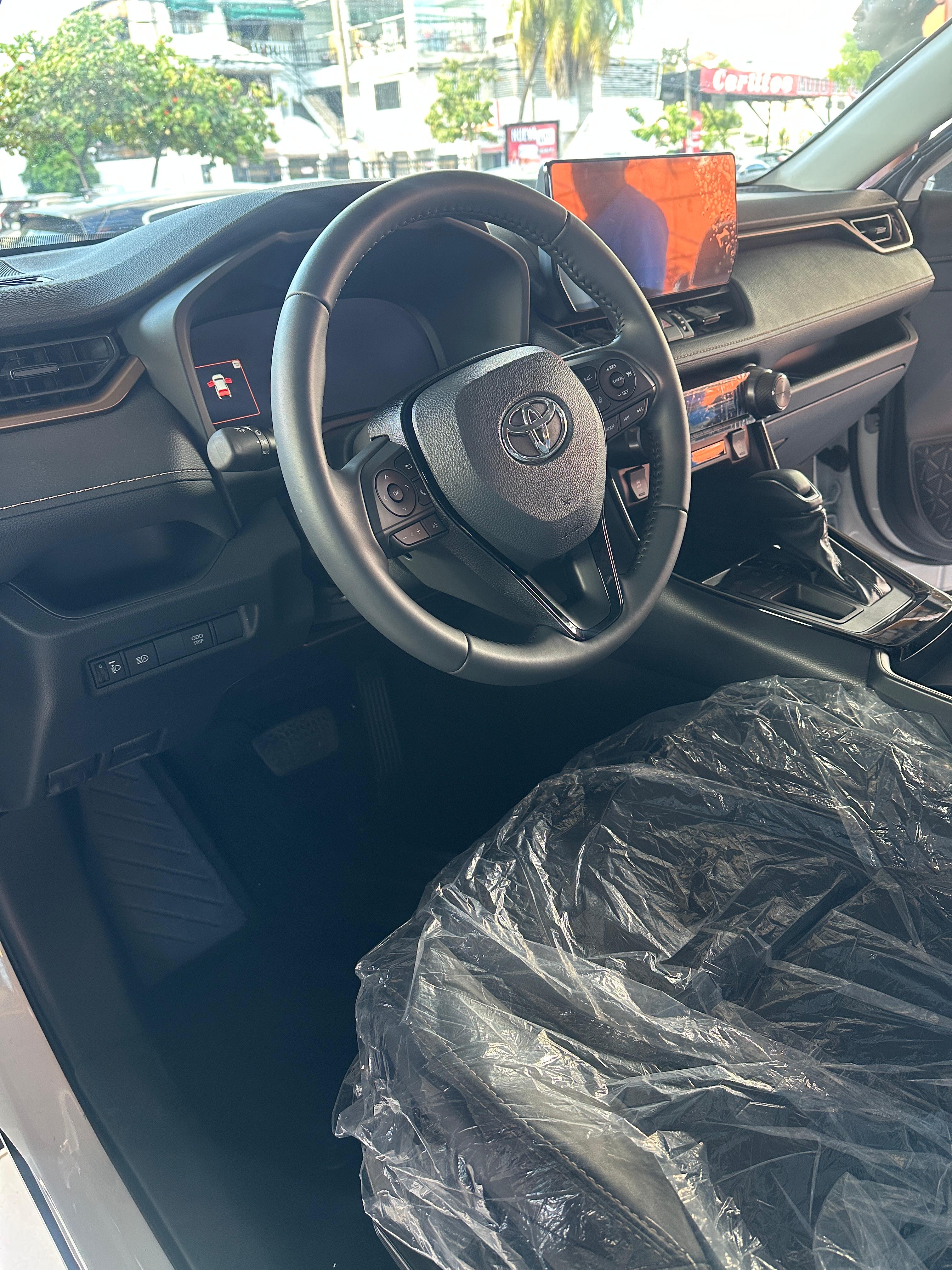 jeepetas y camionetas - TOYOTA WILDLANDER 2024. 2.0L 8