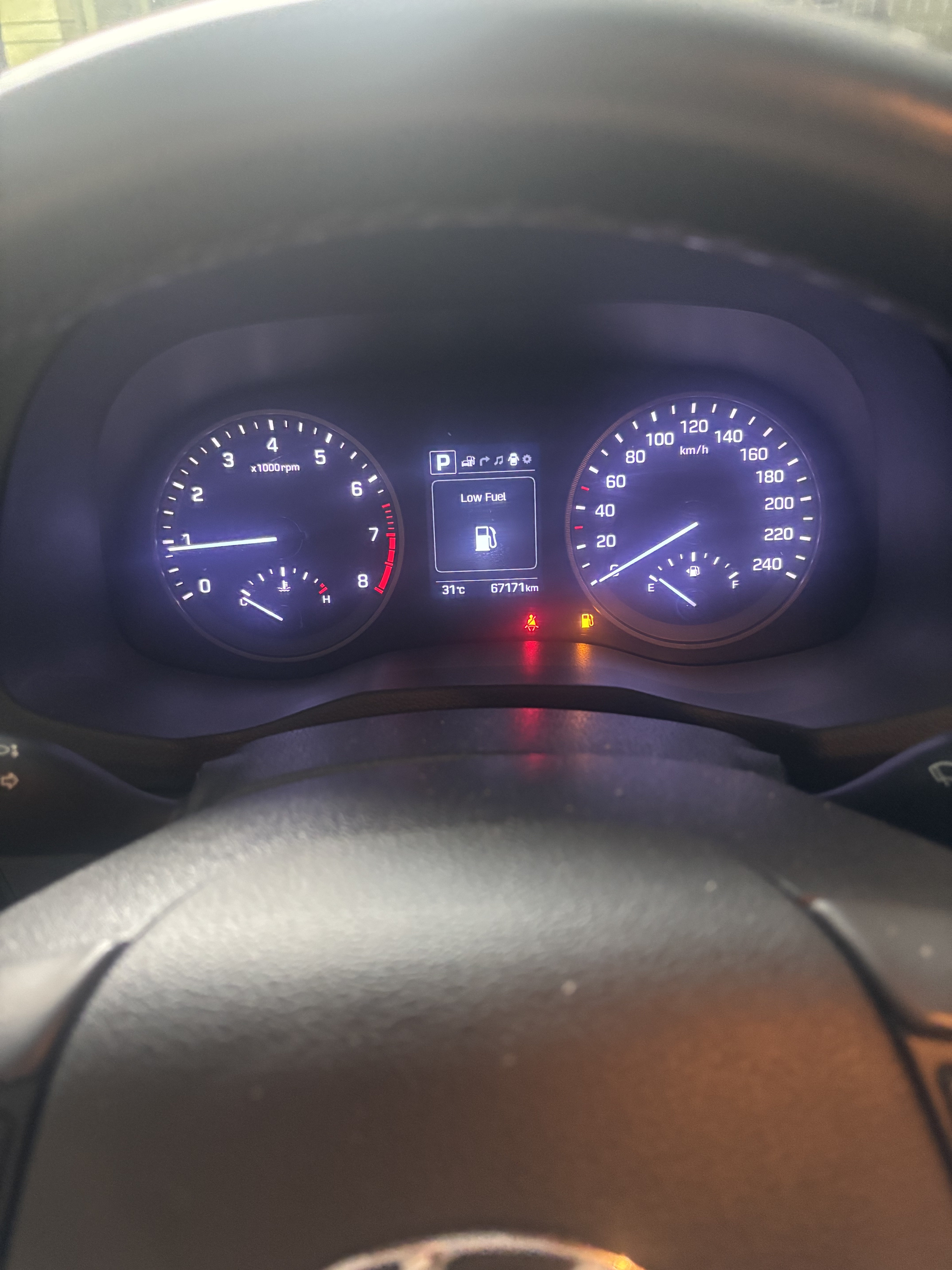 jeepetas y camionetas - Hyundai Tucson 2018 de la casa con todos los mantenimientos en magna  3