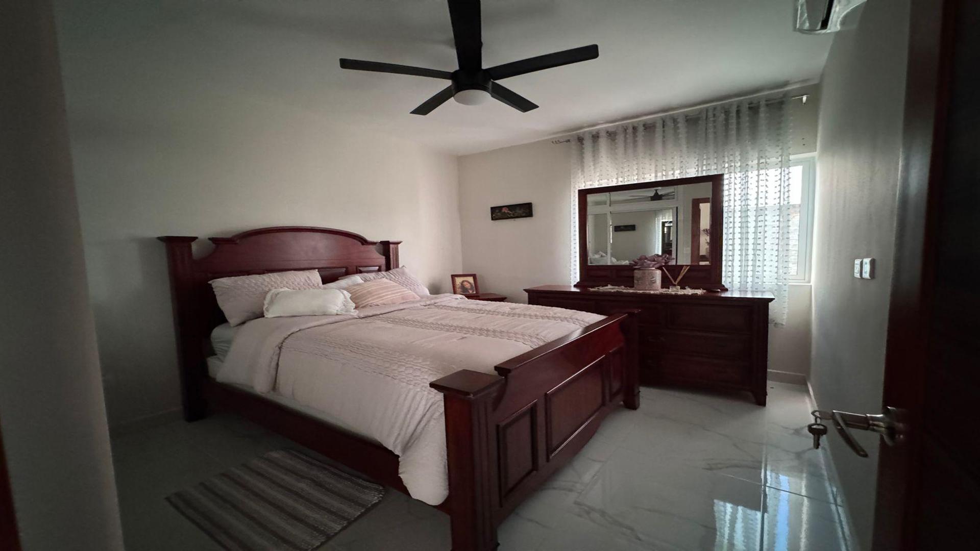 casas - VENDO Casa en Higuey, Residencial Natura 5