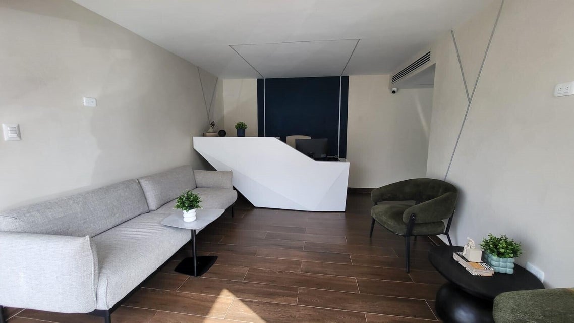 oficinas y locales comerciales - Oficina en alquiler en el Millón  0