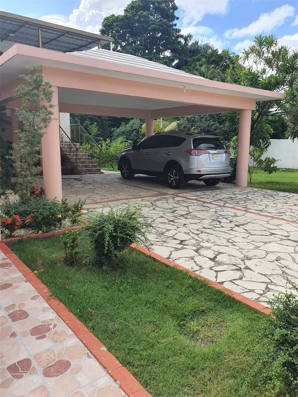 casas - Vendo Casa en el exclusivo sector de Alameda.
Santo Domingo oeste con 2035mts 4