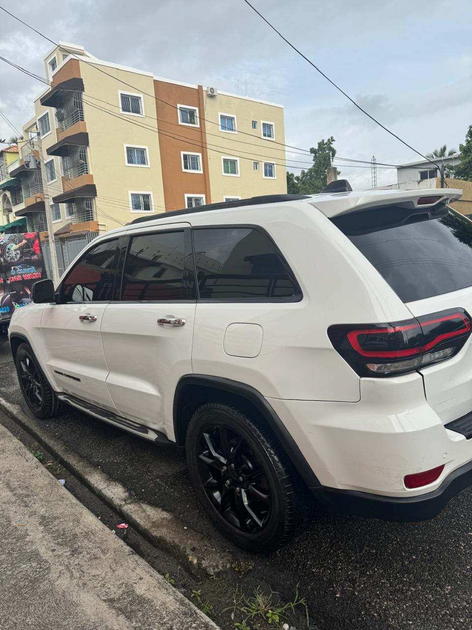 jeepetas y camionetas - JEEP GRAND CHEROKEE 2015 LIMITED 4