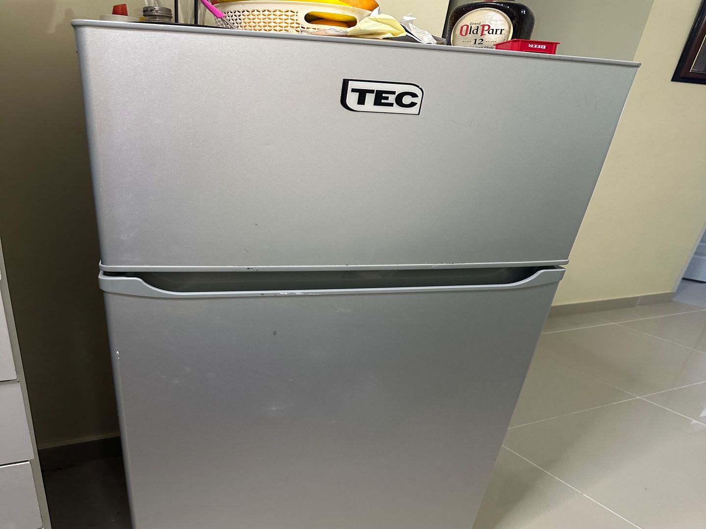 electrodomesticos - Vendo nevera tec para rápido  1