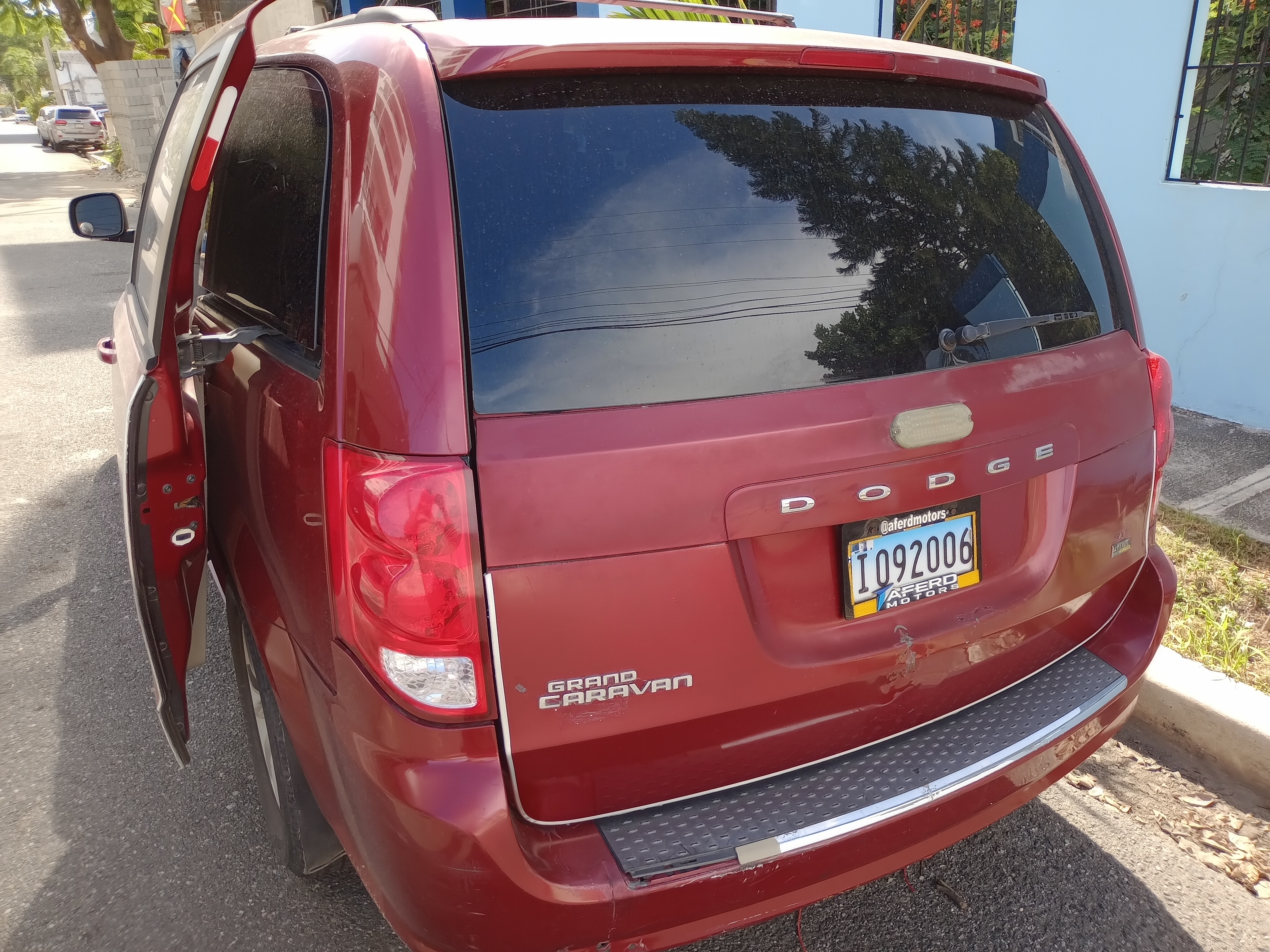 jeepetas y camionetas - Dodge Caravan 14 1