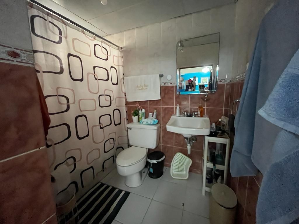 apartamentos - APROVECHA LA FERIA PLUSVAL CON BANCO POPULAR Bella Vista 1er piso 2 habitaciones 5