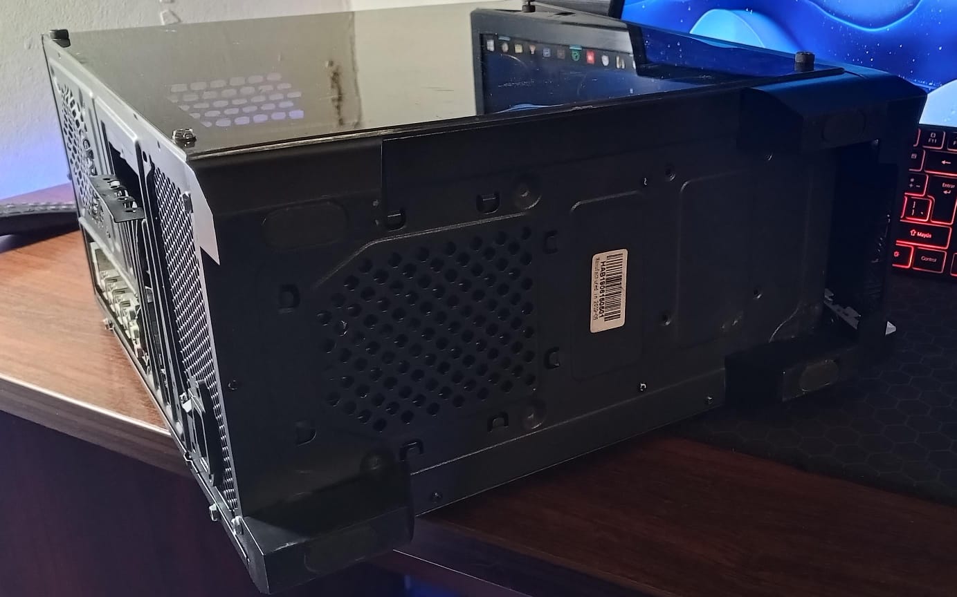 computadoras y laptops - Case de PC Aerocool Cylon (Leer descripción) 4