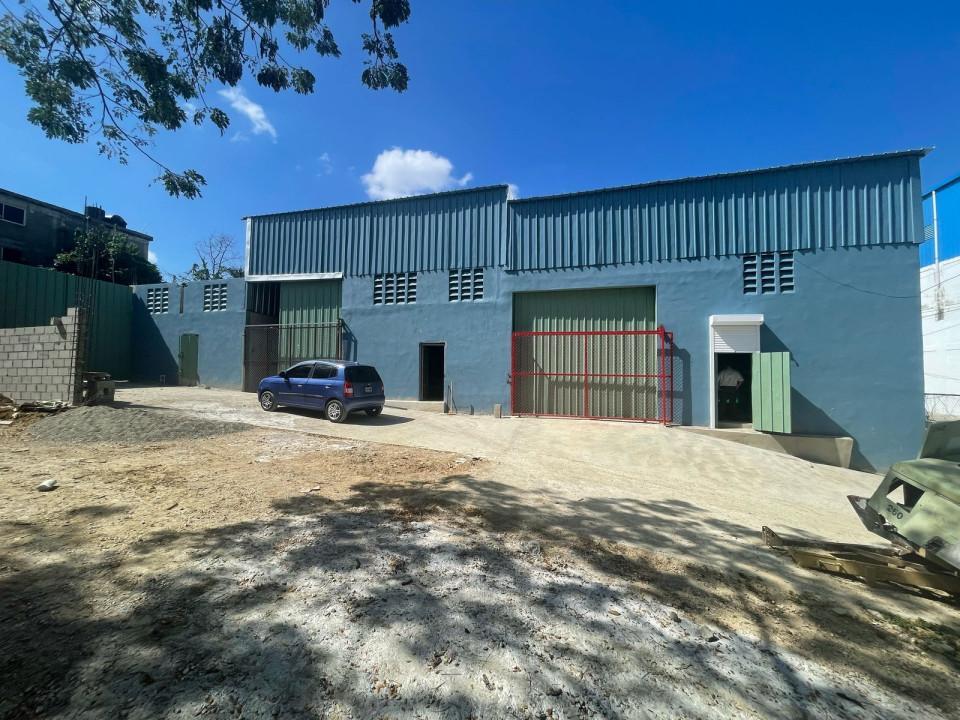 otros inmuebles - Nave Industrial en PANTOJA SANTO DOMINGO OESTE 2
