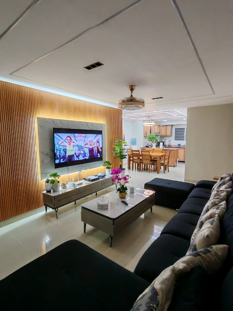 apartamentos - VENDO 1RO NIVEL EN CIUDAD MODELO JACOBO MAJLUTA 0
