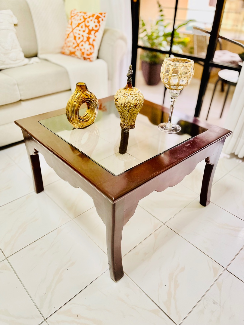 decoración y accesorios - Mesa de Sala en Caoba 1