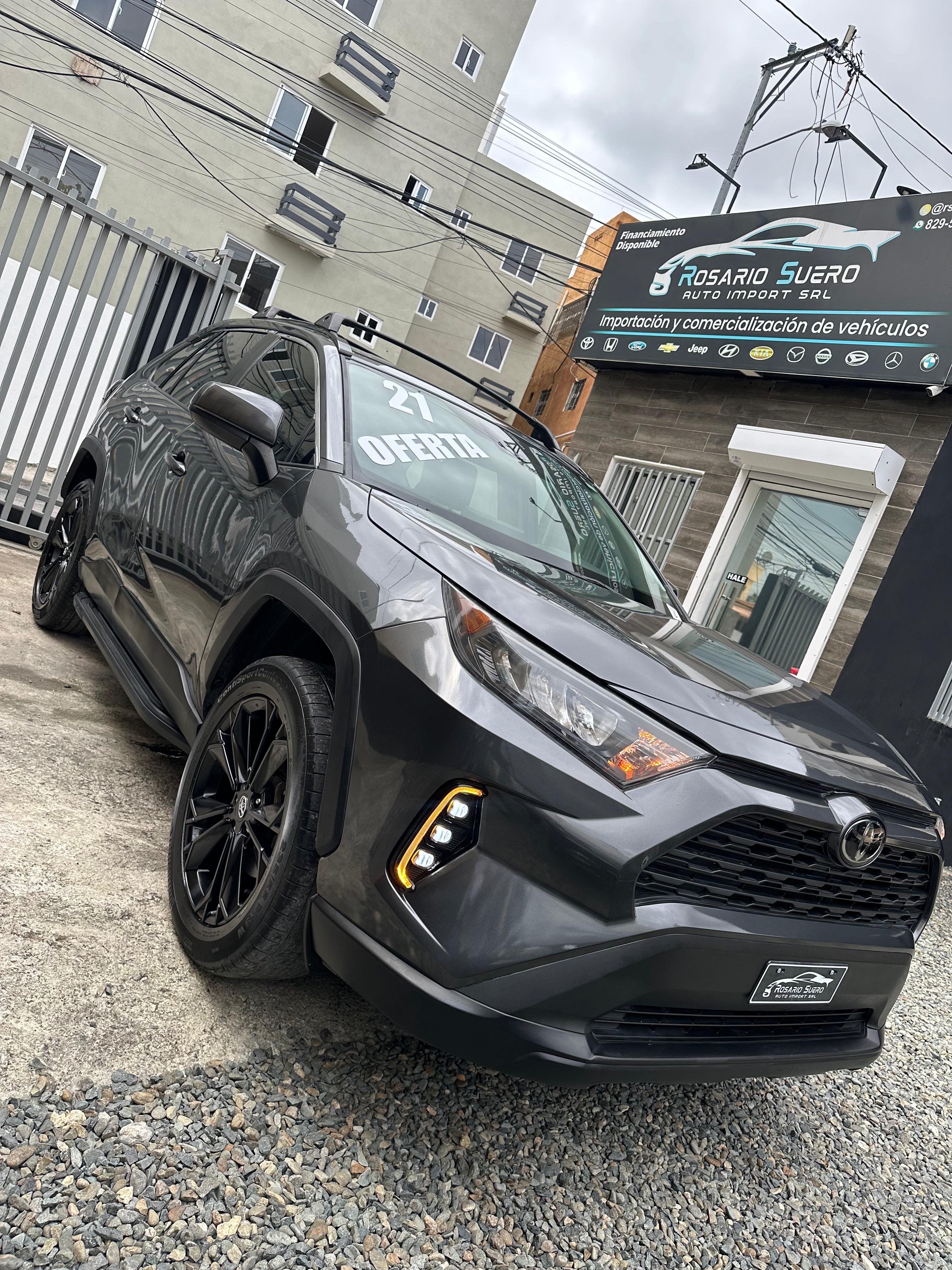 jeepetas y camionetas - SE VENDE TOYOTA RAV4 2021 LE recien importada🇺🇸 1