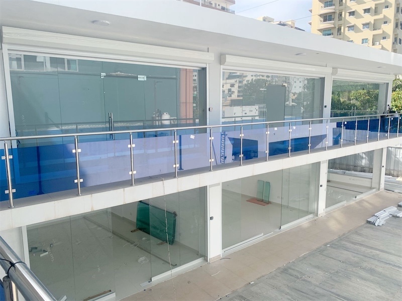 oficinas y locales comerciales - Local en bella vista primer nivel 2