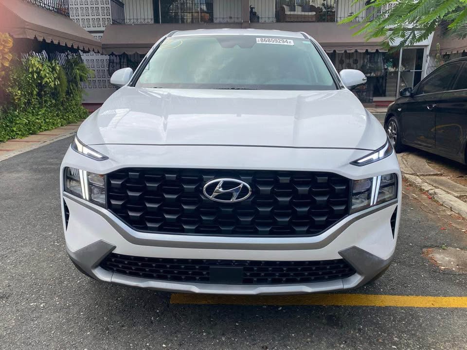jeepetas y camionetas - Hyundai Santa Fe SE 2023 4
