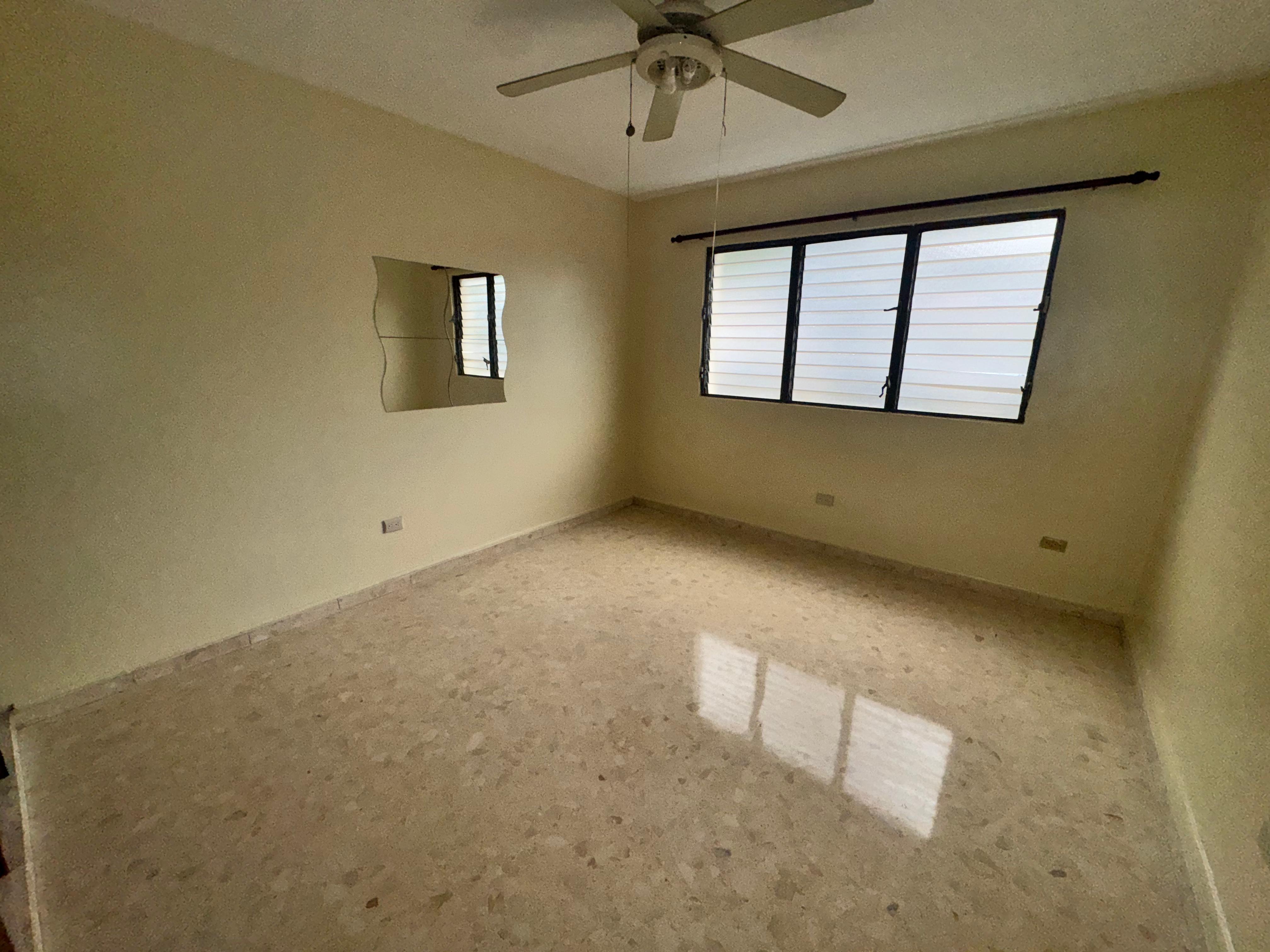 apartamentos - Alquilo Apartamento Clásico en Piantini  4