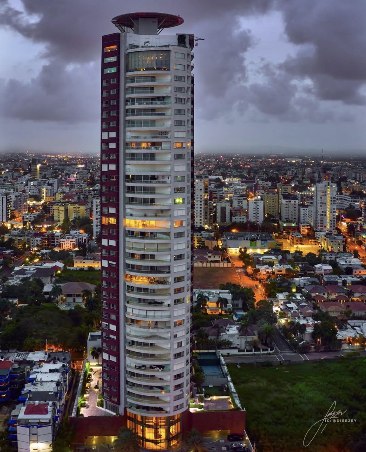 apartamentos - Apartamento Torre Caney Av. Anacaona Oportunidad 3