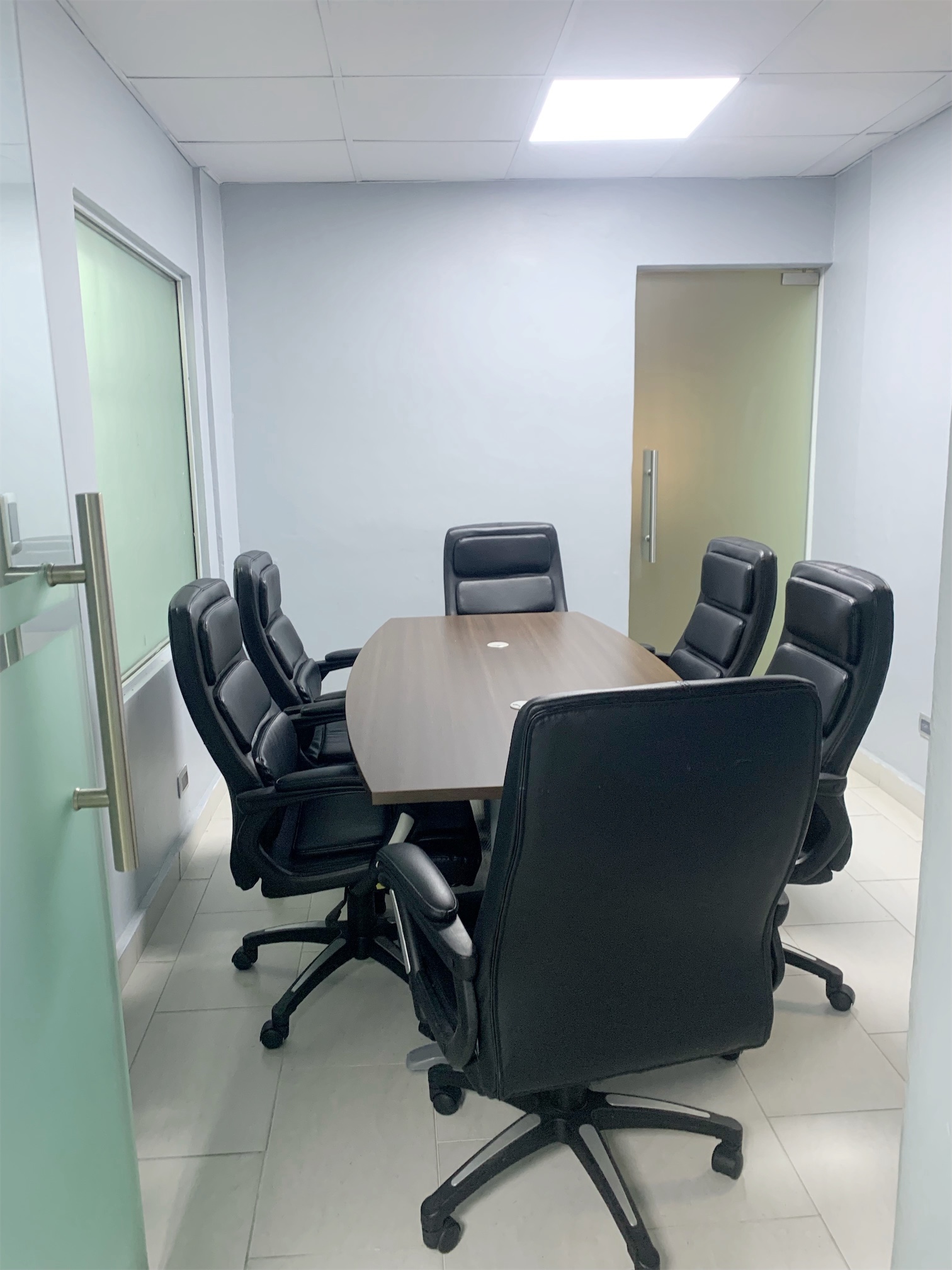 oficinas y locales comerciales - Oficina amoblada  6